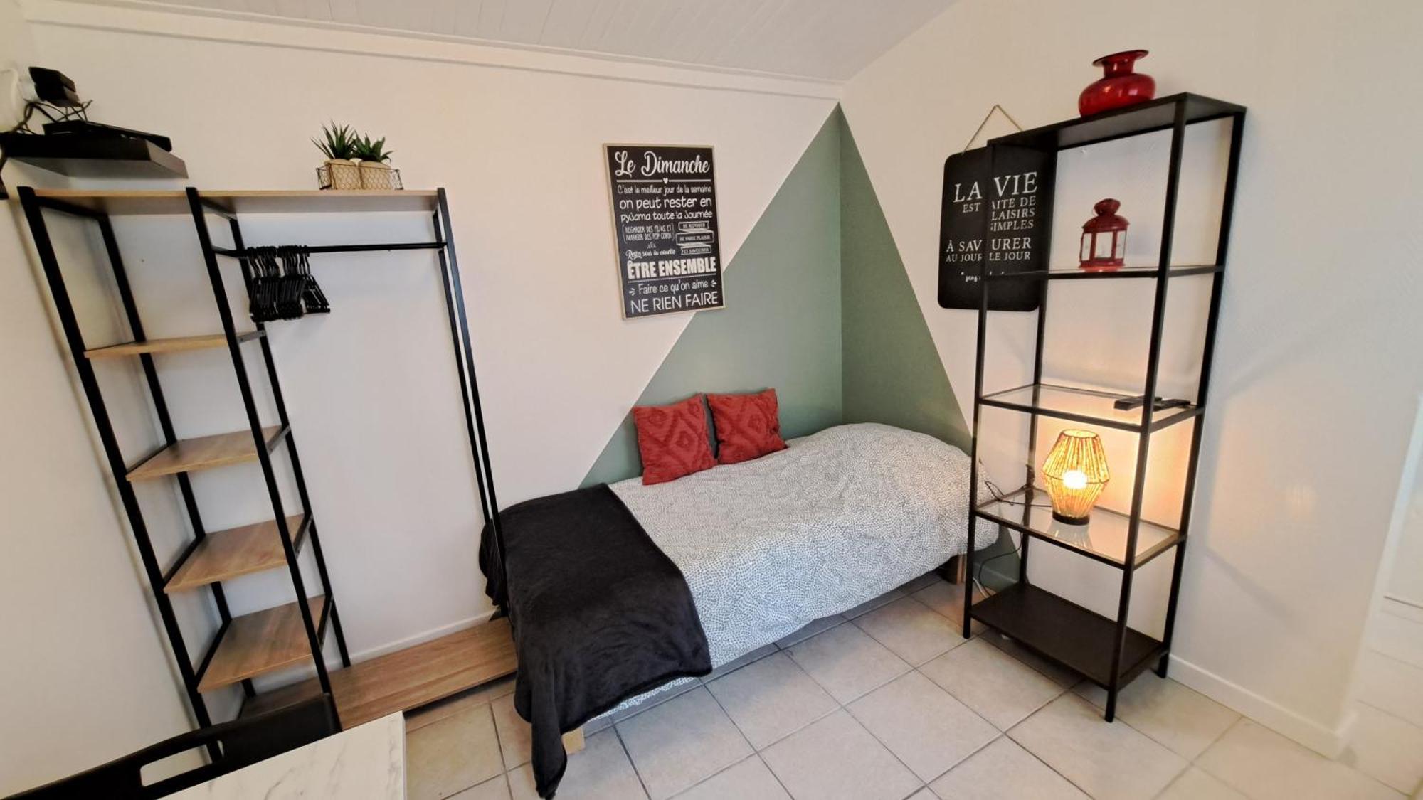 Du 104 Apartment